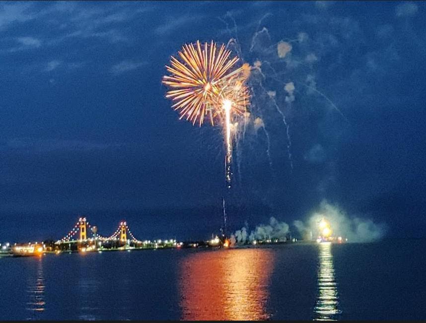 Bridgeview Motel Mackinaw City Εξωτερικό φωτογραφία