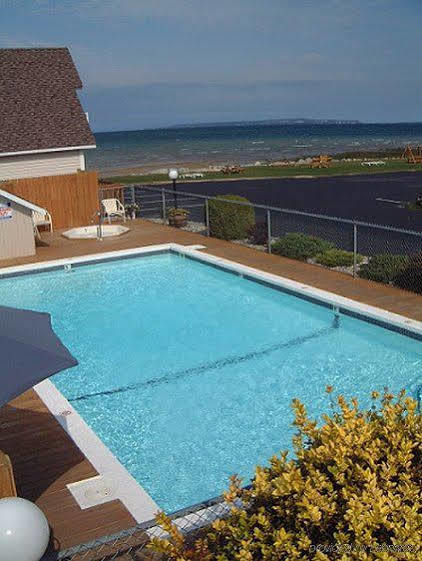 Bridgeview Motel Mackinaw City Ανέσεις φωτογραφία